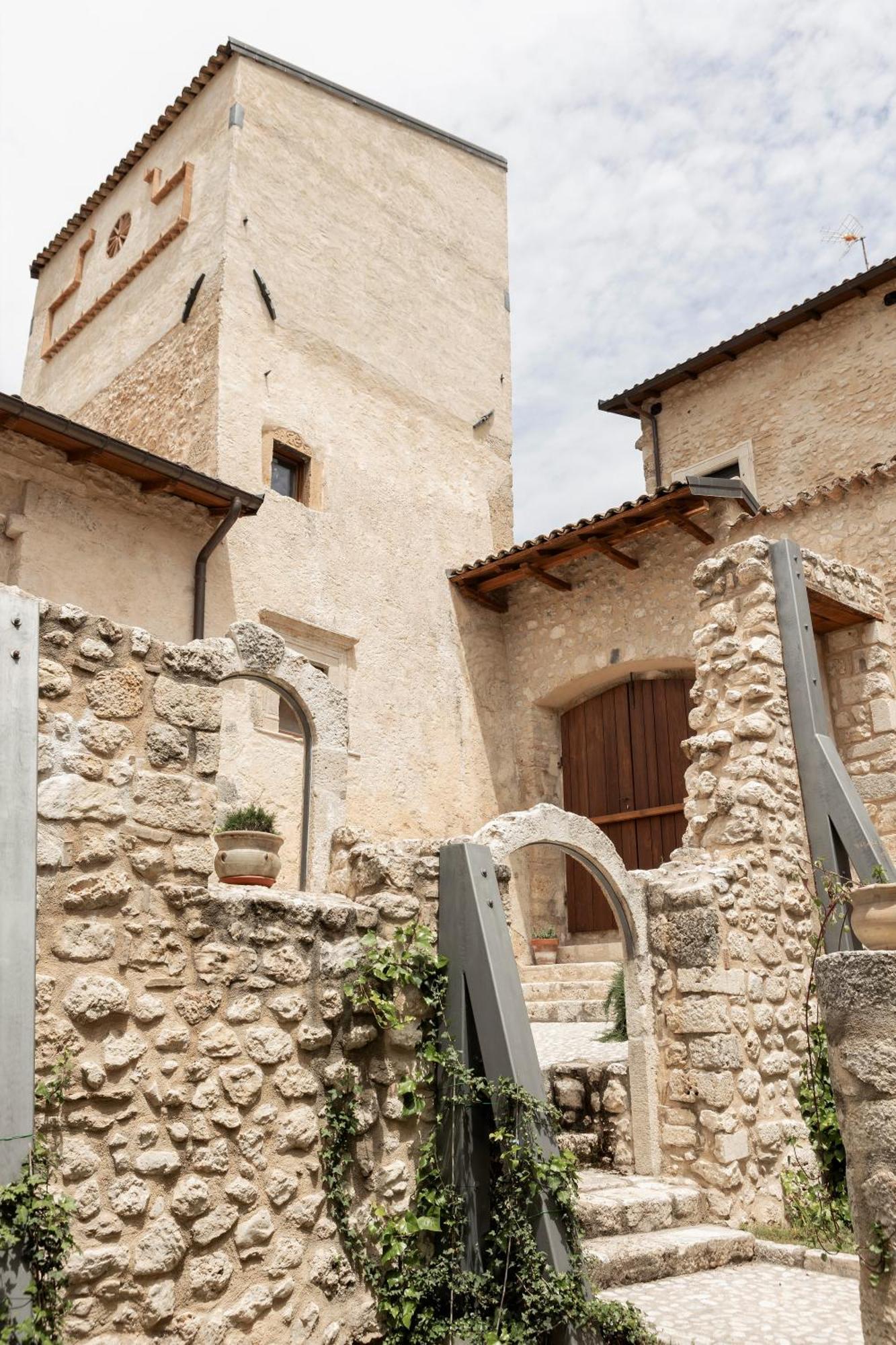 Bed and Breakfast Palazzo Pirro Dimora Storica Acciano Exterior foto